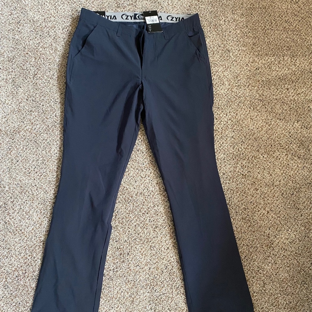 Zyia  Men’s Navy Clubhouse trainer medium 36 length